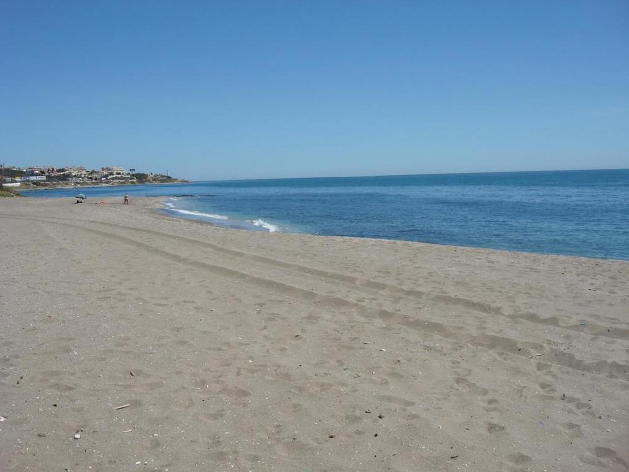 Urbanization On The Beach Front 1-3 Ла Кала де Михас Екстериор снимка